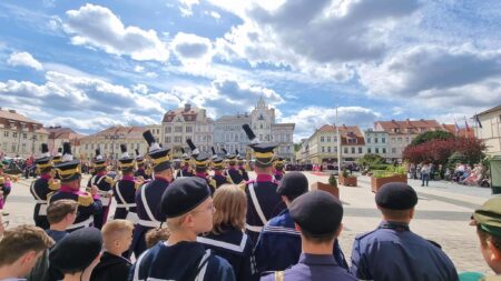 „Służba” eventowa, czyli o inflacji szlachetnego słowa